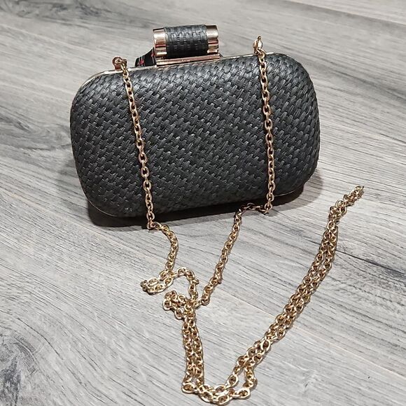 EUC Big Budda Black Woven Hardshell Mini Cluch Crosdbody Bag - Picture 1 of 6